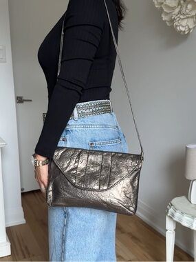 Vintage Metallic Silver Tooled Leather Purse Clutch